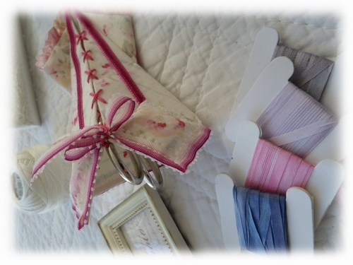 Etui à Ciseaux Corset